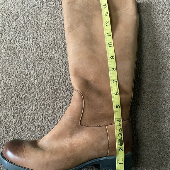 Ugg leather boots size 6 - Picture 8 of 12